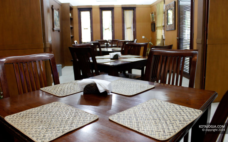 Suasana Di Bumbu Pawon Resto
