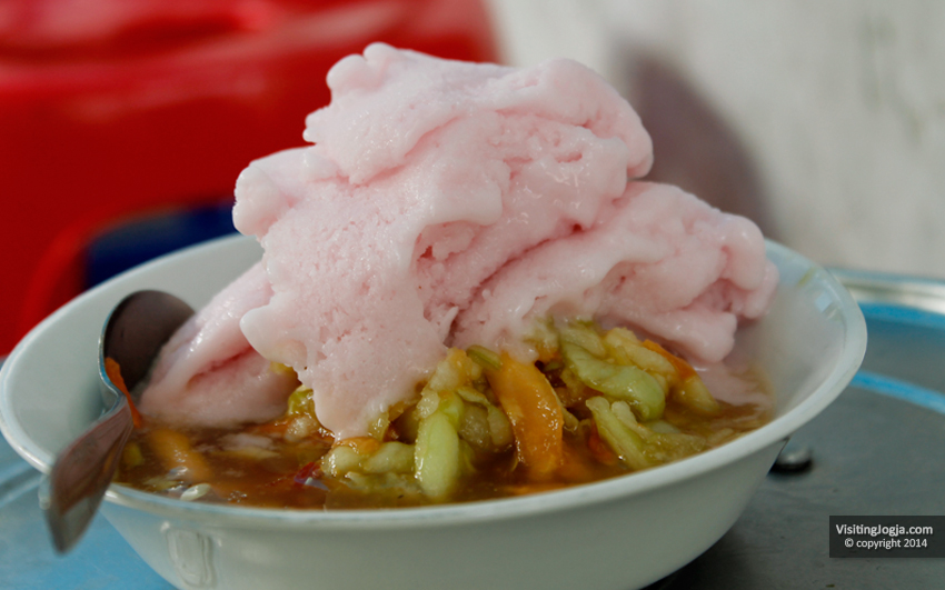 Rujak Es Krim (sumber gambar: visitingjogja)